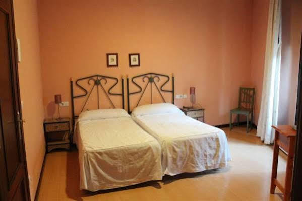 Hostal San Martin Leon Bagian luar foto